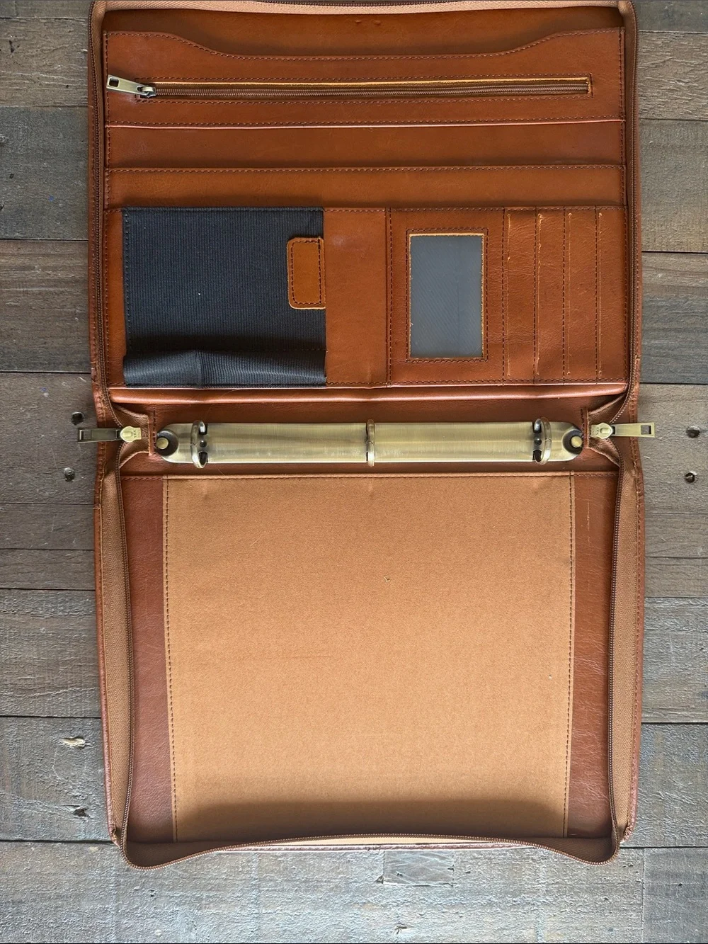 Geslun Leather Zip Folio Organizer in Warm Cognac